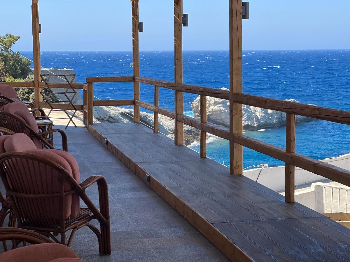 Selene Armenistis (Ikaria)
